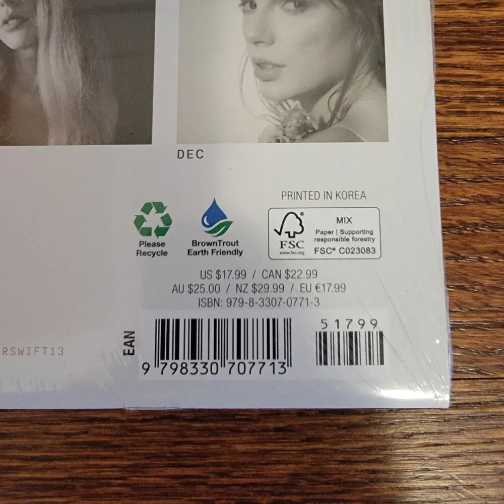 Taylor Swift 2026 Official 16 Month Calendar, 12